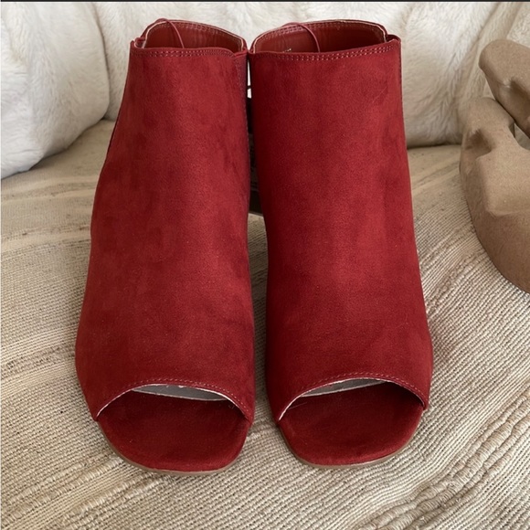 Primark | Block Heel | Sandal - Picture 1 of 8